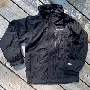 Columbia Omni-Tech outter-shell jacket Kids SMALL